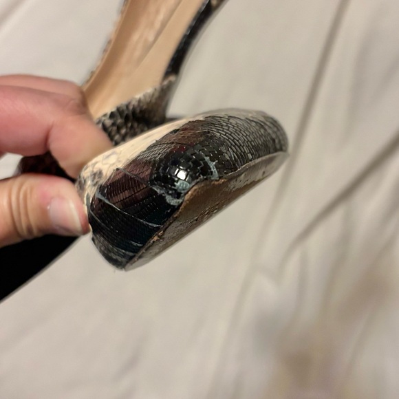 Tory Burch Black and Cream Snakeskin-Print Pointed Toe Flats - Picture 9 of 10